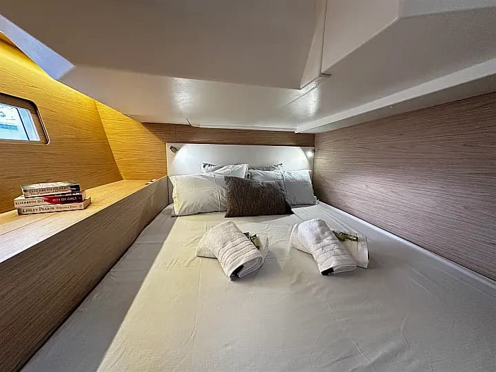 Oceanis 51.1 in Athens / Alimos Marina - Photo 5