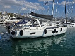 Oceanis 51.1 in Athens / Alimos Marina thumbnail 8