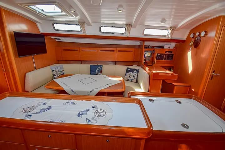 Cyclades 50.5 in Marmaris Yacht Marina - Photo 4