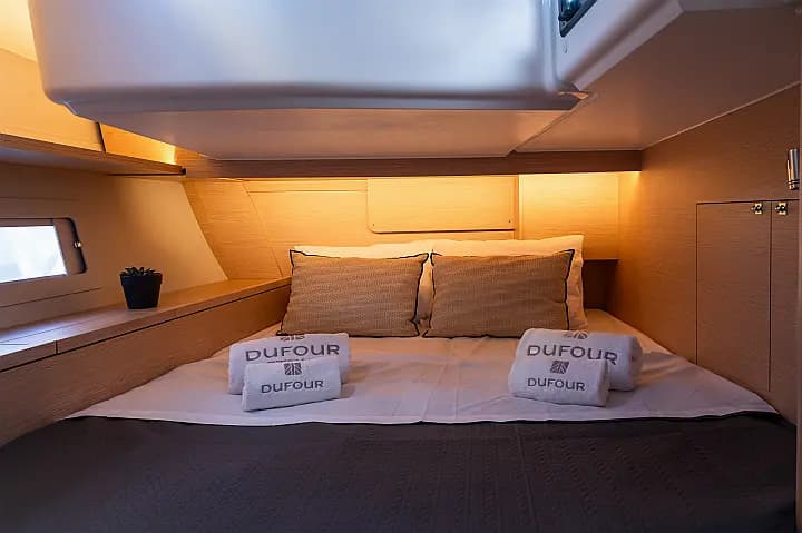 Dufour 470 in Athens / Alimos Marina - Photo 4