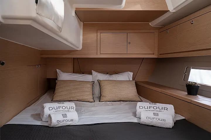 Dufour 470 in Athens / Alimos Marina - Photo 5