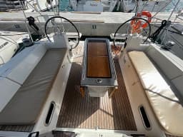 Oceanis 41.1 in Sukošan / D-Marin Dalmacija Marina thumbnail 6