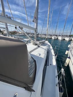 Oceanis 41.1 in Sukošan / D-Marin Dalmacija Marina thumbnail 8