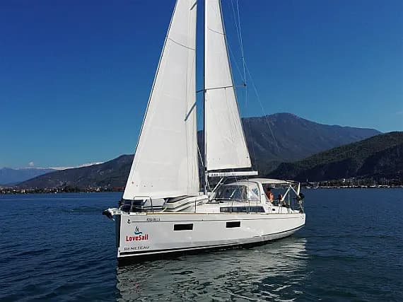 Oceanis 38.1 in Fethiye / Yacht Classic Hotel - Photo 1