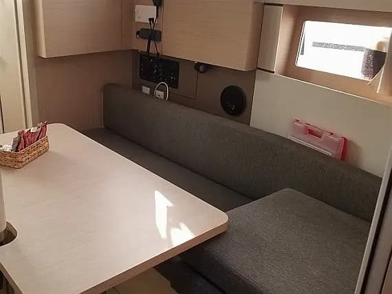 Oceanis 38.1 in Fethiye / Yacht Classic Hotel - Photo 3