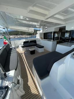 Lagoon 46 in Sardinia / Portisco / Marina di Portisco thumbnail 6