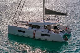 Lagoon 40 in Athens / Alimos Marina thumbnail 3
