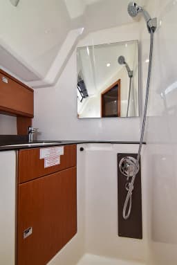 Bavaria Cruiser 46 in Sukošan / D-Marin Dalmacija Marina thumbnail 27