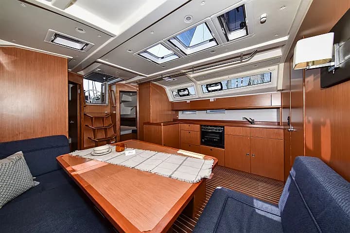 Bavaria Cruiser 46 in Sukošan / D-Marin Dalmacija Marina - Photo 4