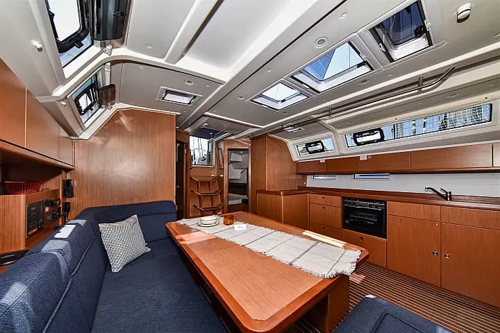 Bavaria Cruiser 46 in Sukošan / D-Marin Dalmacija Marina - Photo 5