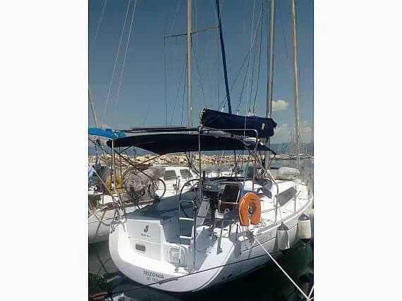 Oceanis 31 in Lefkada / Nikiana Marina - Photo 1