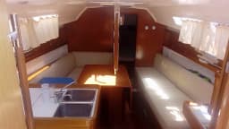 Oceanis 31 in Lefkada / Nikiana Marina thumbnail 15