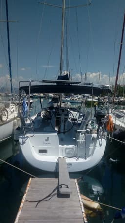 Oceanis 31 in Lefkada / Nikiana Marina thumbnail 7