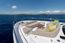 Azimut Magellano 60 in Šibenik / D-Marin Marina Mandalina thumbnail 29