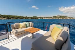 Azimut Magellano 60 in Šibenik / D-Marin Marina Mandalina thumbnail 41