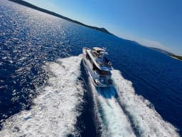 Azimut Magellano 60 in Šibenik / D-Marin Marina Mandalina thumbnail 8