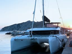 Lagoon 42 in Athens / Alimos Marina thumbnail 3