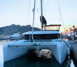 Lagoon 42 in Athens / Alimos Marina thumbnail 4