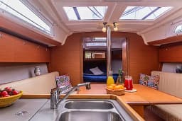 Dufour 360 Grand Large in Sicily / Furnari / Marina Portorosa thumbnail 2