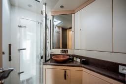 Jeanneau 64 in Athens / Alimos Marina thumbnail 16