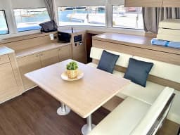 Lagoon 43 in Salerno thumbnail 11