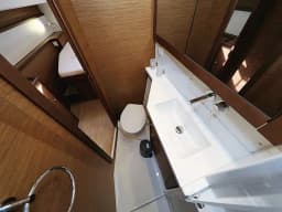 Lagoon 450 in Sukošan / D-Marin Dalmacija Marina thumbnail 44