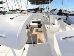 Lagoon 450 in Sukošan / D-Marin Dalmacija Marina thumbnail 7