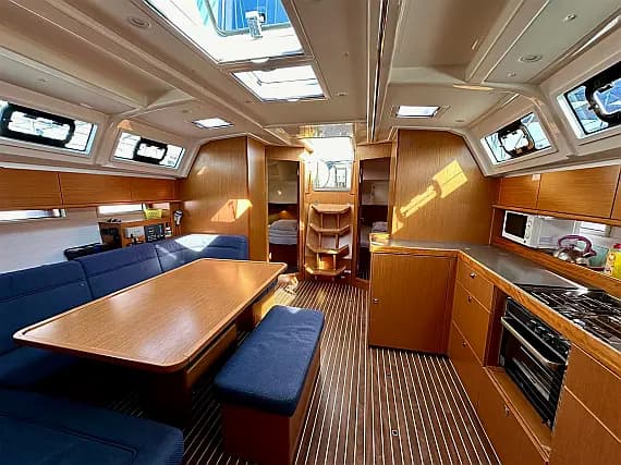 Bavaria Cruiser 46 in Sukošan / D-Marin Dalmacija Marina - Photo 3