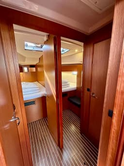 Bavaria Cruiser 46 in Sukošan / D-Marin Dalmacija Marina thumbnail 9