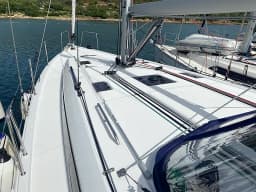 Oceanis 40.1 in Sardinia / Portisco / Cala dei Sardi thumbnail 29