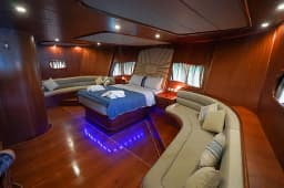Gulet in Marmaris Yat Limani thumbnail 12