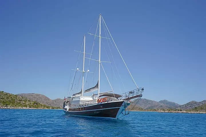 Gulet in Marmaris Yat Limani - Photo 4