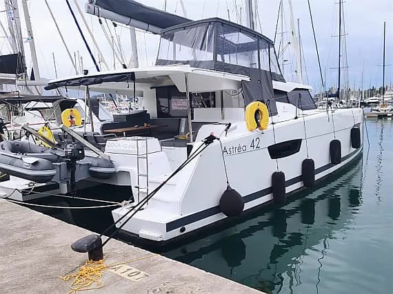 Astréa 42 in Nikiti - Chalkidiki / Nikiti - Photo 1