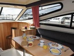 Consul in Rheinsberg / Marina Wolfsbruch thumbnail 5