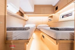 Dufour 530 in Athens / Alimos Marina thumbnail 9