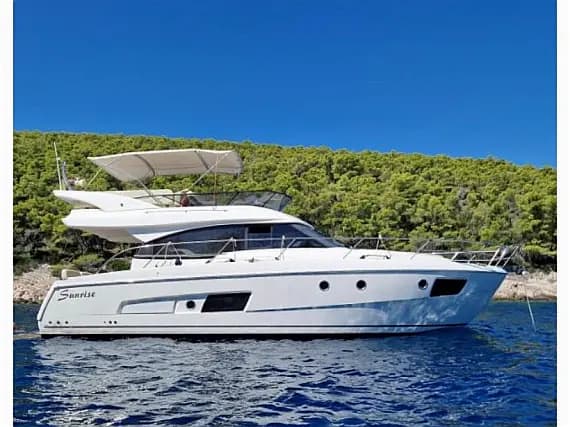 Bavaria Virtess 420 Fly in Trogir / SCT Marina Trogir - Photo 1