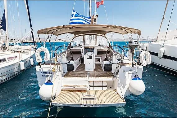 Sun Odyssey 440 in Lefkada / Nydri / Hotel Armonia - image 1