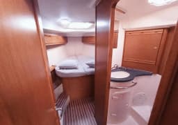 Bavaria Cruiser 40 in Volos / Port of Volos thumbnail 5