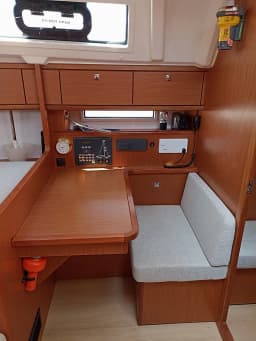 Bavaria Cruiser 41 in Kefalonia / Sami Port thumbnail 7