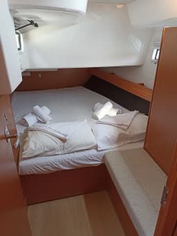 Bavaria Cruiser 41 in Kefalonia / Sami Port thumbnail 8