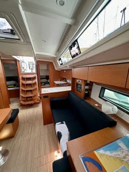 Bavaria C38 in Trogir / ACI Marina Trogir thumbnail 15