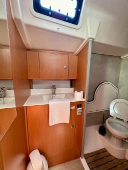 Bavaria C38 in Trogir / ACI Marina Trogir thumbnail 16