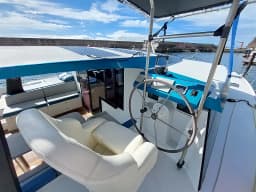 Luna 47 Power in Madeira / Funchal / Marina do Funchal thumbnail 14