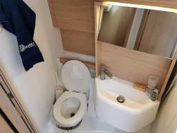 Oceanis 51.1 in Lefkada / Nikiana Marina thumbnail 7