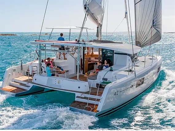 Lagoon 42 in Martinique / Le Marin - Photo 3