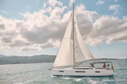 Sun Odyssey 440 in Athens / Alimos Marina thumbnail 7