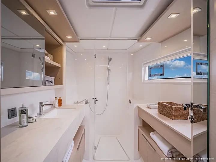 Lagoon 46 in Sardinia / Golfo Aranci / Mare Fun Charter & Marina - Photo 5