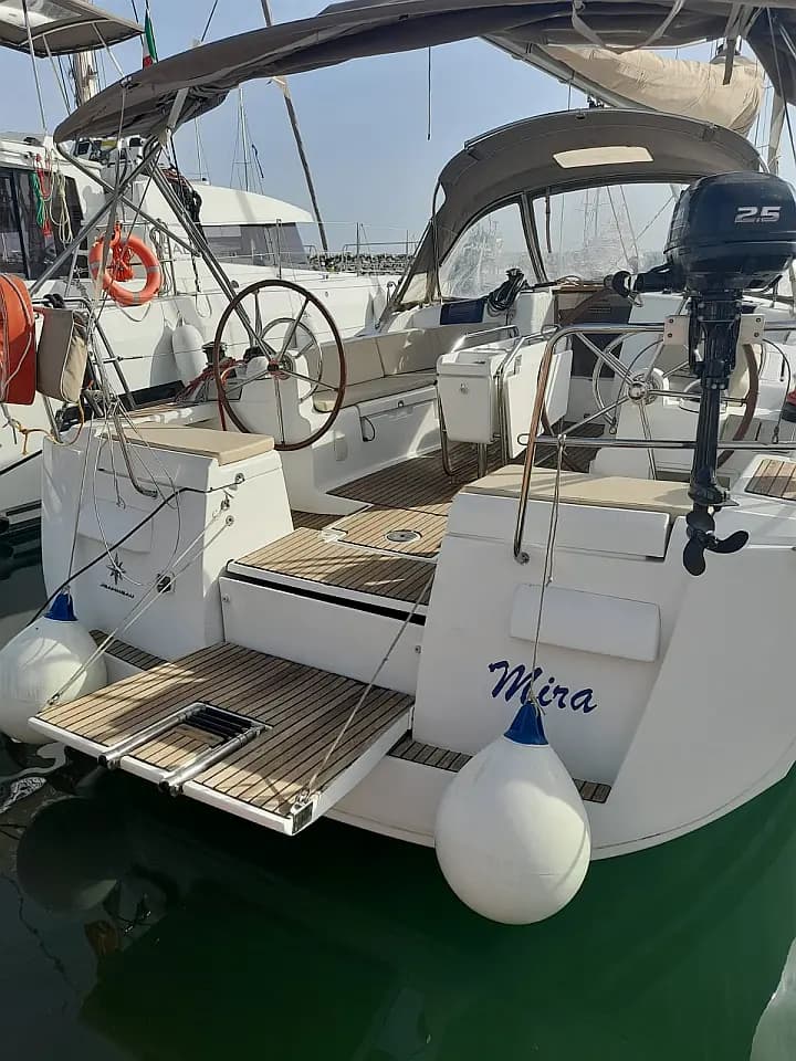 Sun Odyssey 439 in Salerno / Marina d'Arechi - Photo 5
