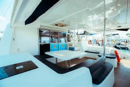 Leopard 48 in Zanzibar / Azam Marina thumbnail 16