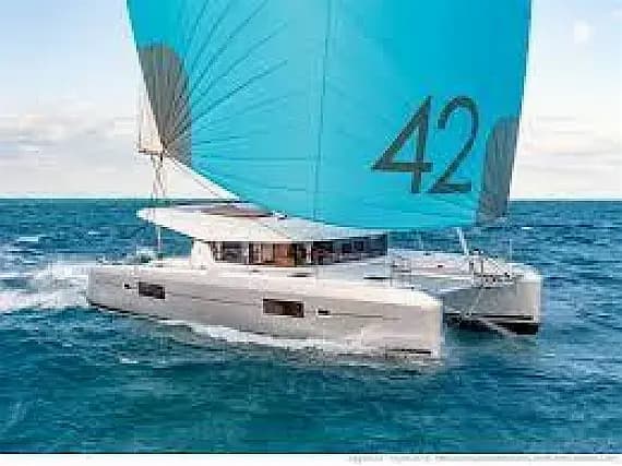 Lagoon 42 in Salerno / Marina d'Arechi - Photo 1
